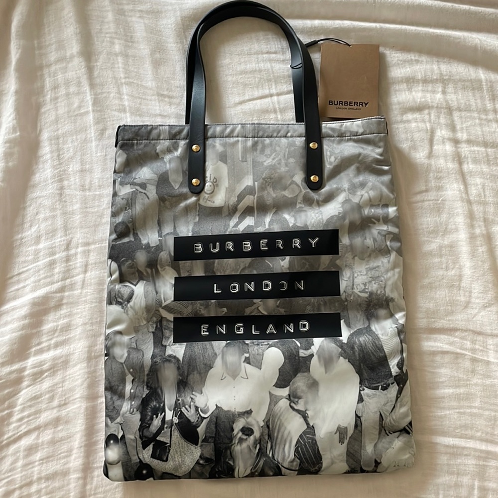 Burberry Logo Print Flat Tote Black Nylon